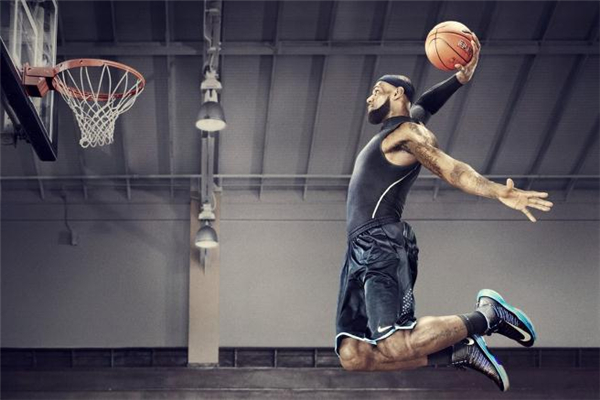 打籃球怎么練彈跳力 彈跳力怎么訓練