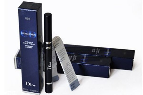 迪奧眼線筆好用嗎 迪奧眼線筆怎么用法 迪奧眼線筆好用嗎 迪奧眼線筆怎么用法