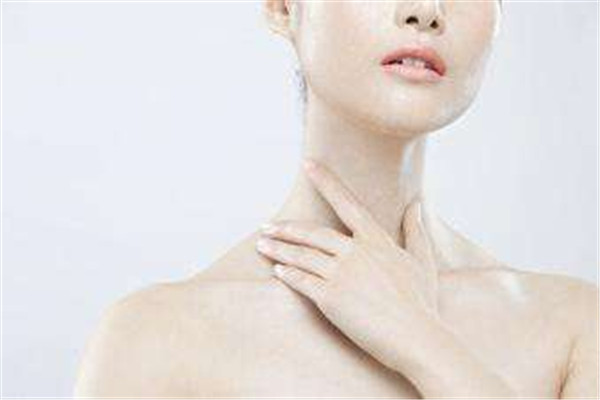 頸紋如何消除 頸紋這樣消除 頸紋如何消除 頸紋這樣消除