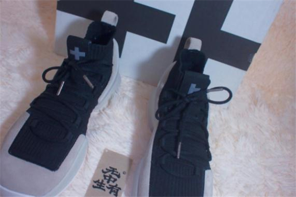 無中生有籃球鞋測評 國貨實戰(zhàn)好鞋 無中生有籃球鞋測評 國貨實戰(zhàn)好鞋