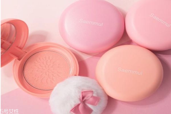 胭脂一般用來(lái)裝扮哪里 胭脂的作用 胭脂一般用來(lái)裝扮哪里 胭脂的作用