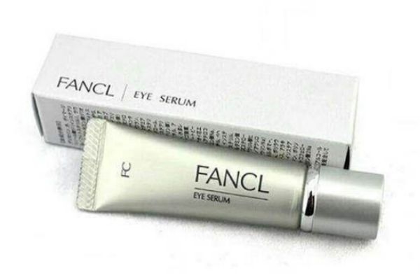 用完眼膜還要用眼霜嗎 敷完眼膜還要涂眼霜 用完眼膜還要用眼霜嗎 敷完眼膜還要涂眼霜