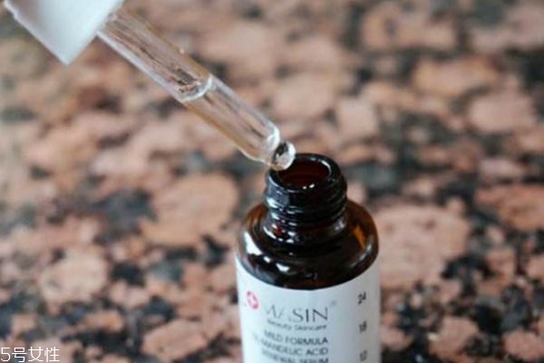 果酸和杏仁酸的區(qū)別 杏仁酸適用人群 果酸和杏仁酸的區(qū)別 杏仁酸適用人群