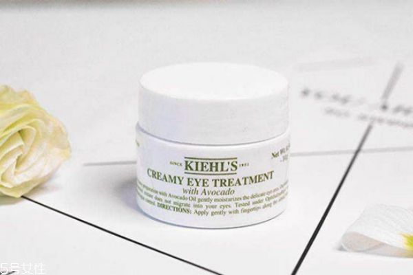 用完眼膜還要用眼霜嗎 敷完眼膜還要涂眼霜 用完眼膜還要用眼霜嗎 敷完眼膜還要涂眼霜