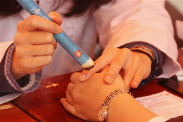 夏天艾灸后能睡涼席嗎 艾灸后注意事項(xiàng) 夏天艾灸后能睡涼席嗎 艾灸后注意事項(xiàng)