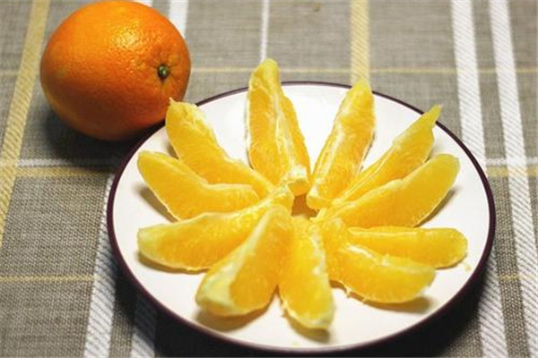 橙子能和香蕉一起吃嗎 橙子不能和什么一起吃 橙子能和香蕉一起吃嗎 橙子不能和什么一起吃