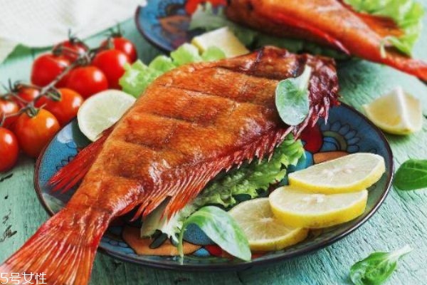 吃魚(yú)的好處有哪些 吃魚(yú)的注意事項(xiàng) 吃魚(yú)的好處有哪些 吃魚(yú)的注意事項(xiàng)