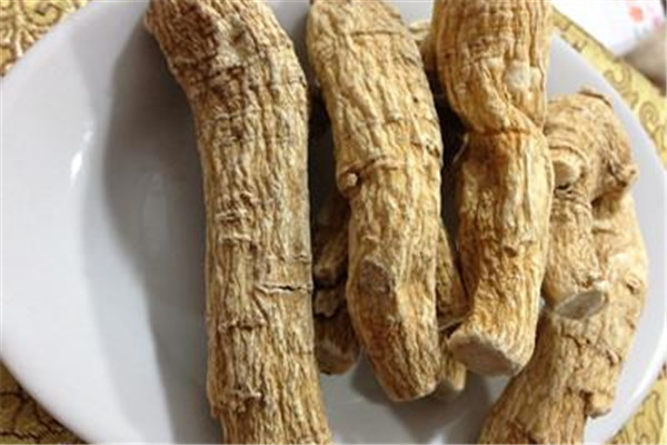 夏季可以吃人參嗎 夏季吃人參好嗎 夏季可以吃人參嗎 夏季吃人參好嗎