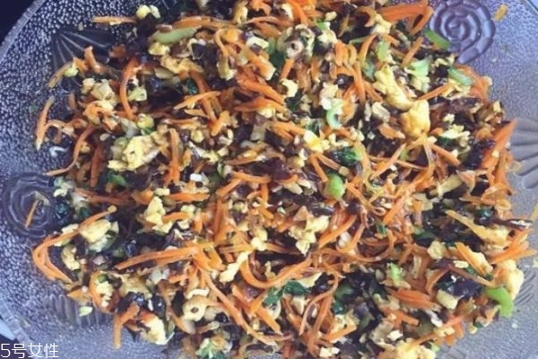 怎樣調(diào)餃子餡好吃 餃子餡的做法大全 怎樣調(diào)餃子餡好吃 餃子餡的做法大全