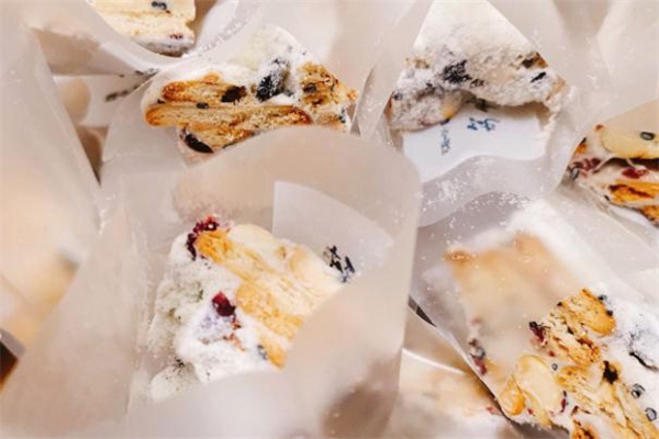 用鮮榴蓮能做雪花酥嗎 榴蓮雪花酥的做法 用鮮榴蓮能做雪花酥嗎 榴蓮雪花酥的做法