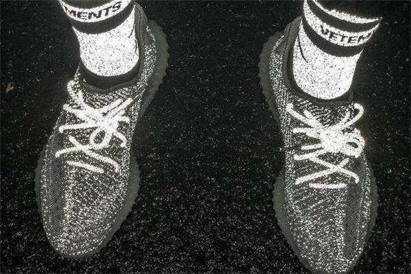 yeezy 350滿天星怎么洗 椰子滿天星清洗方法 yeezy 350滿天星怎么洗 椰子滿天星清洗方法