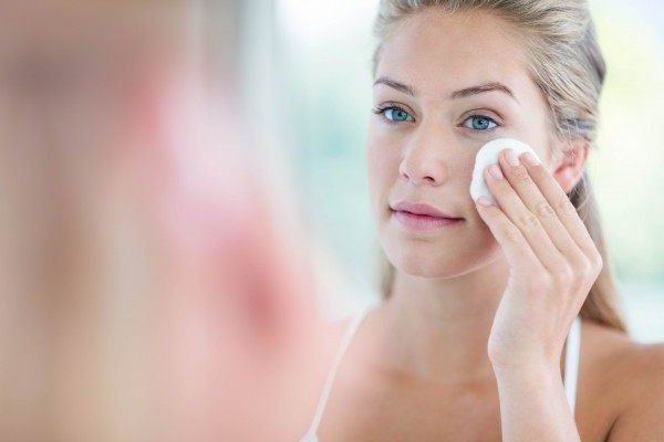 隔離霜什么時候用好 隔離霜應(yīng)該在什么時候用