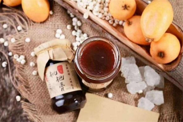 枇杷膏是涼性的嗎 枇杷膏禁忌 枇杷膏是涼性的嗎 枇杷膏禁忌