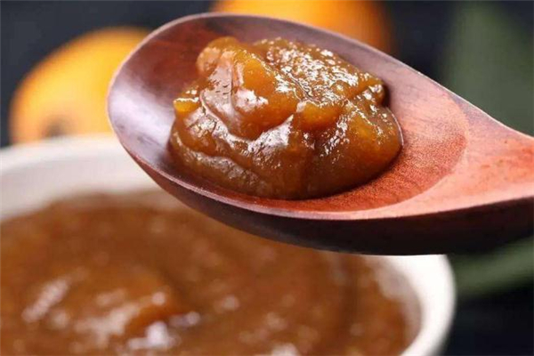 吃枇杷膏可以喝酒嗎 喝酒后能吃枇杷膏嗎 吃枇杷膏可以喝酒嗎 喝酒后能吃枇杷膏嗎