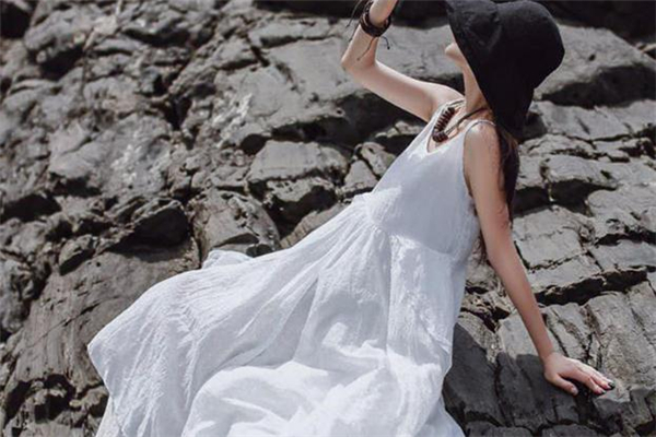 夏天穿什么樣的長(zhǎng)裙好看 仙女系長(zhǎng)裙推薦 夏天穿什么樣的長(zhǎng)裙好看 仙女系長(zhǎng)裙推薦
