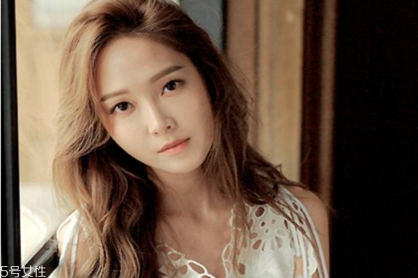 墊下巴疼嗎 不同方式疼痛感不一樣 墊下巴疼嗎 不同方式疼痛感不一樣