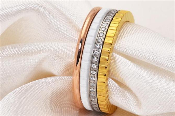 寶詩(shī)龍戒指多少錢 寶詩(shī)龍quatre戒指價(jià)格 寶詩(shī)龍戒指多少錢 寶詩(shī)龍quatre戒指價(jià)格