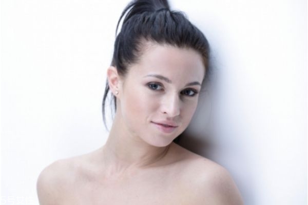 皮膚過敏色素沉著怎么辦 皮膚過敏緩解妙招 皮膚過敏色素沉著怎么辦 皮膚過敏緩解妙招