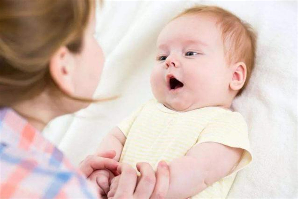 小兒支氣管炎會(huì)發(fā)燒嗎 小兒支氣管炎發(fā)燒怎么辦
