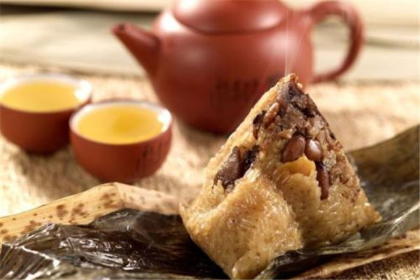 粽子糯米要泡多久 粽子的糯米怎么泡 粽子糯米要泡多久 粽子的糯米怎么泡