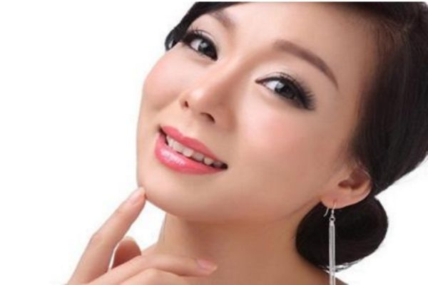 硅膠隆鼻可以取出來(lái)嗎 硅膠隆鼻取出后有哪些癥狀 硅膠隆鼻可以取出來(lái)嗎 硅膠隆鼻取出后有哪些癥狀