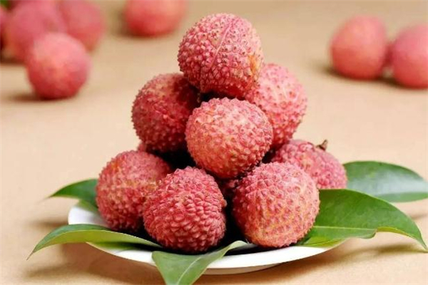 吃荔枝眼睛腫為什么 吃荔枝眼睛腫了怎么辦 吃荔枝眼睛腫為什么 吃荔枝眼睛腫了怎么辦