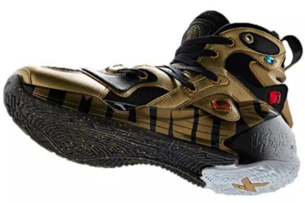 安踏kt4無限手套多少錢 kt4滅霸金無限手套配色 安踏kt4無限手套多少錢 kt4滅霸金無限手套配色