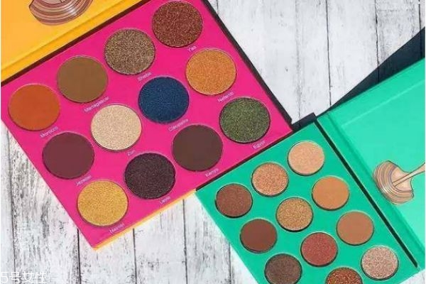 暖調(diào)多色眼影盤(pán)有哪些 日常必備的多色眼影盤(pán)盤(pán)點(diǎn)