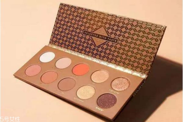 暖調(diào)多色眼影盤(pán)有哪些 日常必備的多色眼影盤(pán)盤(pán)點(diǎn)
