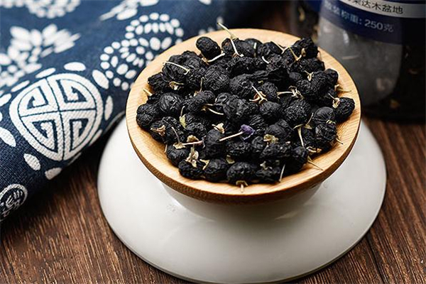 怎么判斷黑枸杞是否過期 黑枸杞過期是什么樣子 怎么判斷黑枸杞是否過期 黑枸杞過期是什么樣子