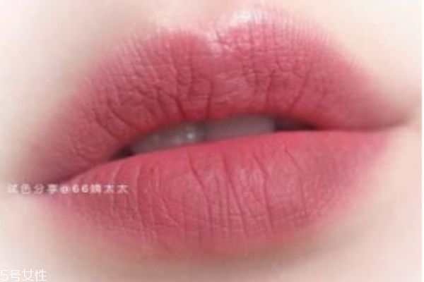 素顏可以涂口紅嗎 最適合素顏涂的口紅 素顏可以涂口紅嗎 最適合素顏涂的口紅