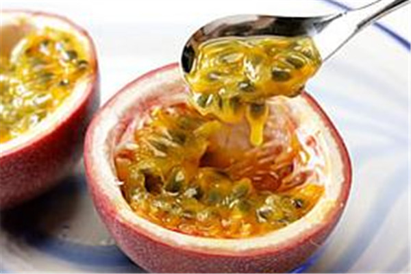 百香果是不是上火的 百香果會(huì)上火嗎 百香果是不是上火的 百香果會(huì)上火嗎