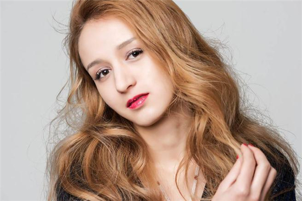 黑臉娃娃縮毛孔多少錢(qián)一次 黑臉娃娃收縮毛孔價(jià)格 黑臉娃娃縮毛孔多少錢(qián)一次 黑臉娃娃收縮毛孔價(jià)格