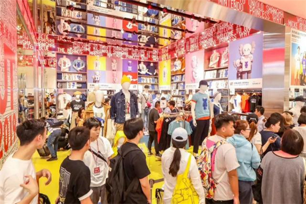 2019優(yōu)衣庫(kù)kaws聯(lián)名多少錢 優(yōu)衣庫(kù)kaws會(huì)漲價(jià)嗎 2019優(yōu)衣庫(kù)kaws聯(lián)名多少錢 優(yōu)衣庫(kù)kaws會(huì)漲價(jià)嗎