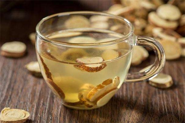 夏天喝黃芪上火嗎 黃芪和什么搭配不上火 夏天喝黃芪上火嗎 黃芪和什么搭配不上火