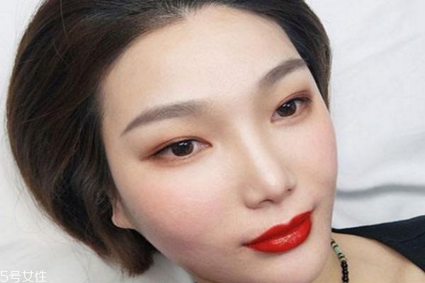 激光洗眉毛會(huì)不會(huì)出血 選對(duì)儀器不會(huì)出血 激光洗眉毛會(huì)不會(huì)出血 選對(duì)儀器不會(huì)出血