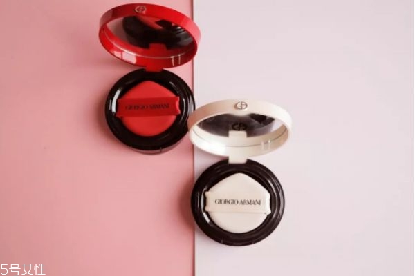 阿瑪尼氣墊粉色和紅色有什么區(qū)別 阿瑪尼氣墊區(qū)別 阿瑪尼氣墊粉色和紅色有什么區(qū)別 阿瑪尼氣墊區(qū)別