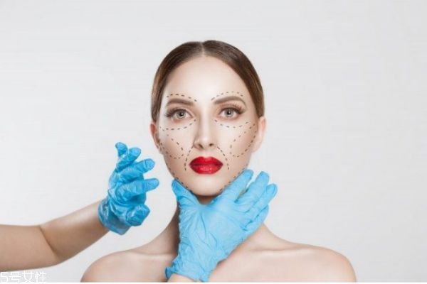 削顴骨危險(xiǎn)嗎 顴骨內(nèi)推多久恢復(fù)自然 削顴骨危險(xiǎn)嗎 顴骨內(nèi)推多久恢復(fù)自然