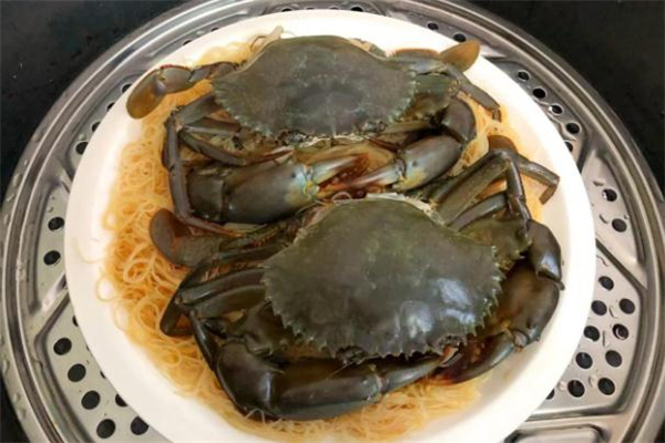 青蟹和榴蓮能一起吃嗎 盡量少吃一些 青蟹和榴蓮能一起吃嗎 盡量少吃一些