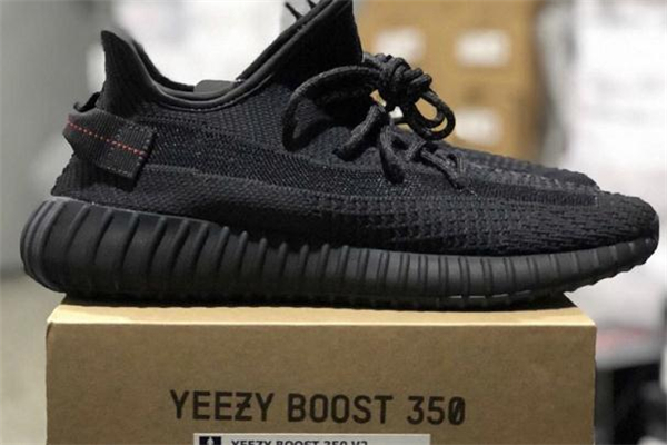 yeezy 350黑天使開箱測評 椰子350黑天使值得入手嗎 yeezy 350黑天使開箱測評 椰子350黑天使值得入手嗎