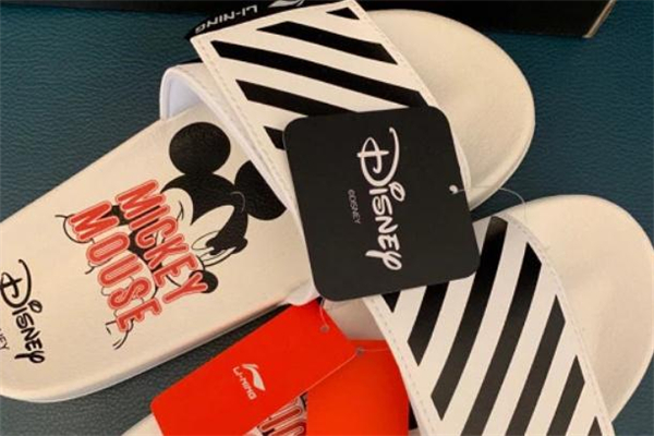 李寧迪士尼聯(lián)名拖鞋開箱測評 李寧迪士尼拖鞋值得入手嗎 李寧迪士尼聯(lián)名拖鞋開箱測評 李寧迪士尼拖鞋值得入手嗎