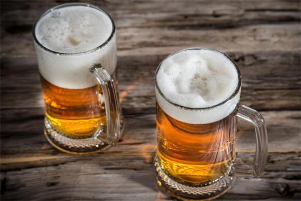 喝啤酒能吃西瓜嗎 對健康不利 喝啤酒能吃西瓜嗎 對健康不利