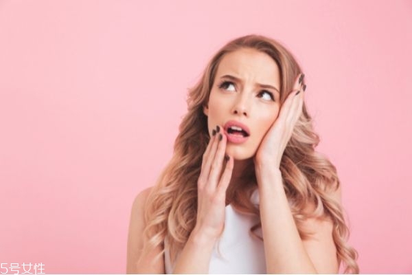 夏天都用哪些護(hù)膚品 夏天護(hù)膚品的使用順序 夏天都用哪些護(hù)膚品 夏天護(hù)膚品的使用順序