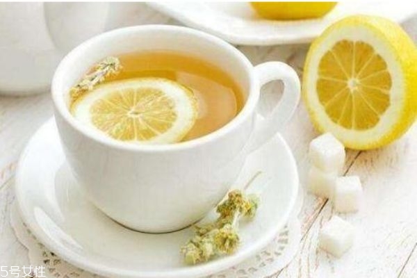 喝檸檬水的好處和壞處 喝檸檬水的禁忌 喝檸檬水的好處和壞處 喝檸檬水的禁忌