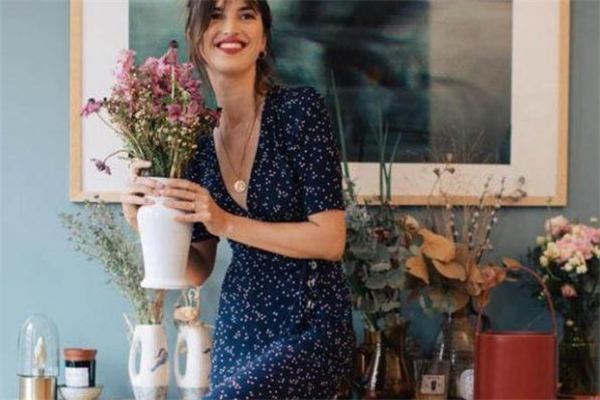 茶歇裙是什么裙子 茶歇裙是什么款式 茶歇裙是什么裙子 茶歇裙是什么款式