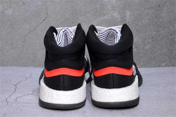 阿迪達斯marquee boost測評 年度最熱實戰(zhàn)球鞋 阿迪達斯marquee boost測評 年度最熱實戰(zhàn)球鞋