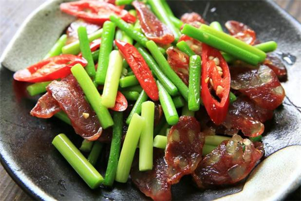 臘腸和什么菜一起炒好吃 臘腸最佳搭配 臘腸和什么菜一起炒好吃 臘腸最佳搭配