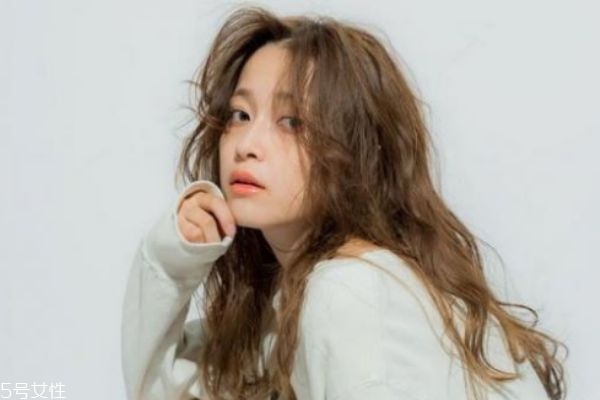 發(fā)際線低剪什么發(fā)型 發(fā)際線低適合發(fā)型圖 發(fā)際線低剪什么發(fā)型 發(fā)際線低適合發(fā)型圖