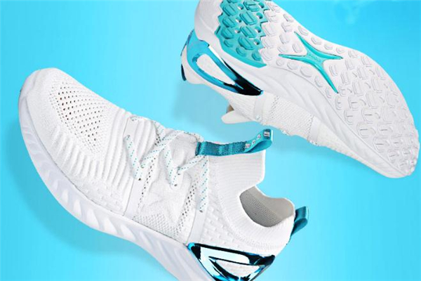 匹克態(tài)極plus多少錢 態(tài)極1.0plus專柜價(jià)格 匹克態(tài)極plus多少錢 態(tài)極1.0plus專柜價(jià)格