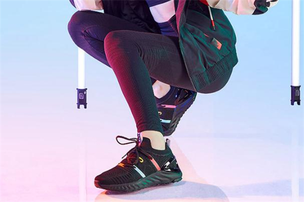 匹克態(tài)極plus開箱測(cè)評(píng) 態(tài)極1.0plus細(xì)節(jié)評(píng)測(cè)